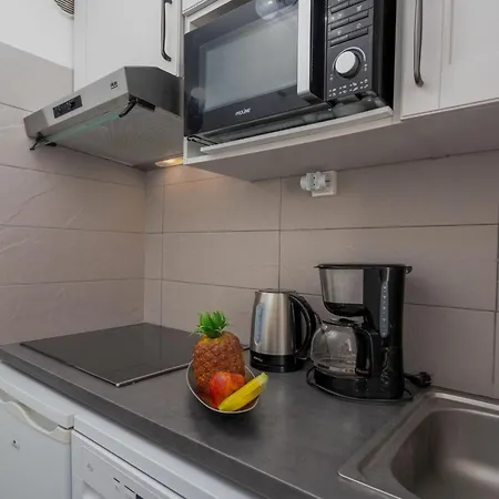 La Calypso-6 By Interhome Appartamento La Grande-Motte