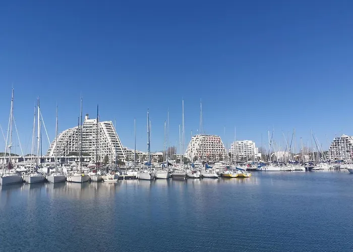 La Calypso-6 By Interhome *